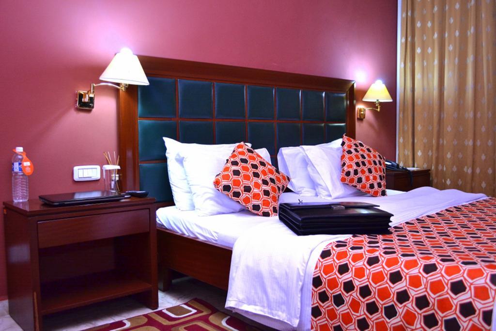 Transcorp Hotels Калабар Номер фото